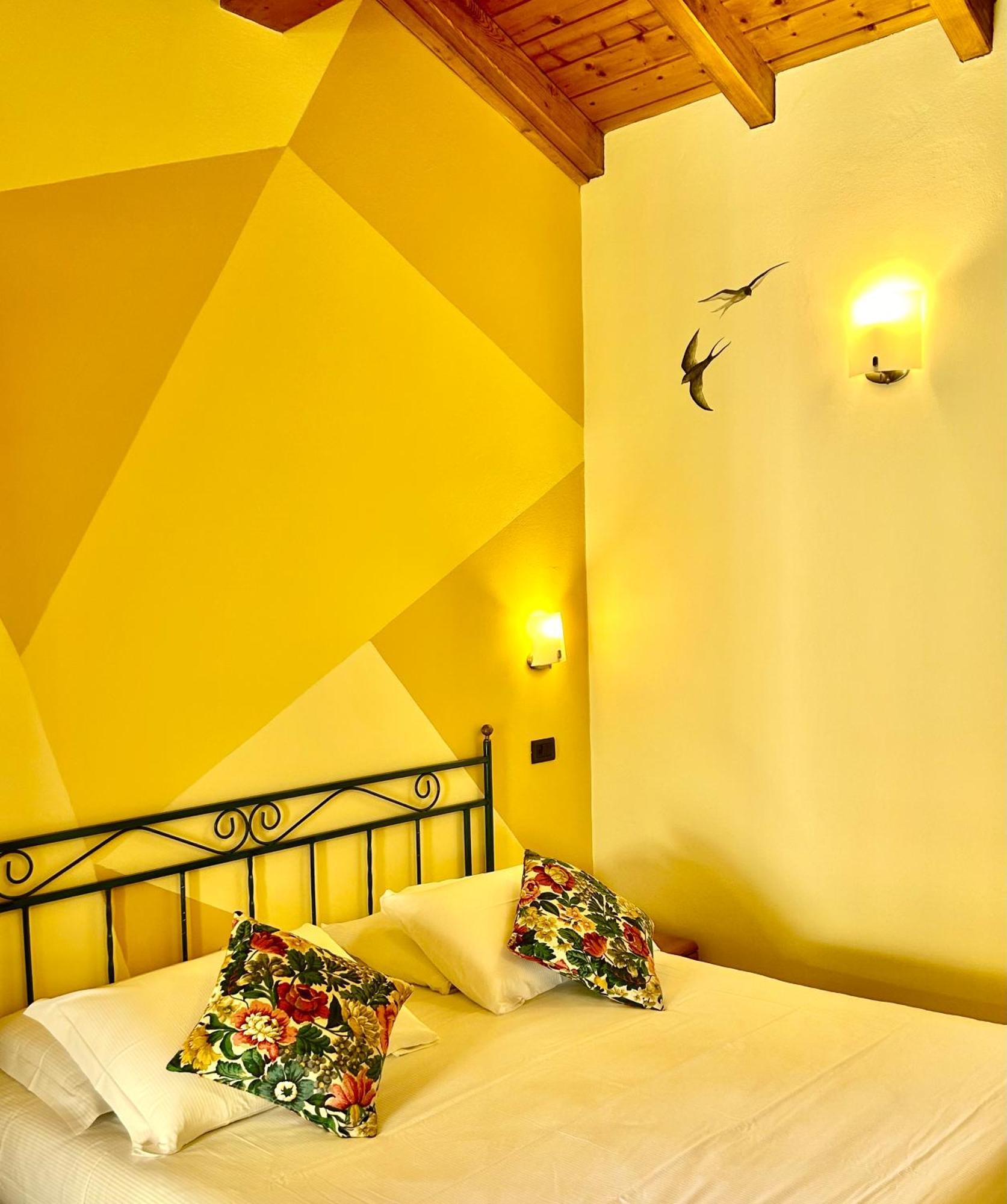 Dependance Pesce D'Oro Hotel Verbania Ngoại thất bức ảnh