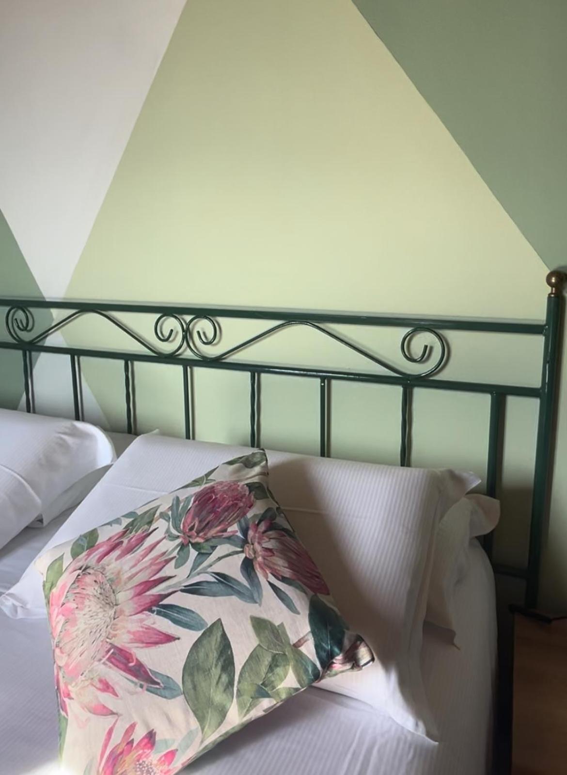 Dependance Pesce D'Oro Hotel Verbania Ngoại thất bức ảnh