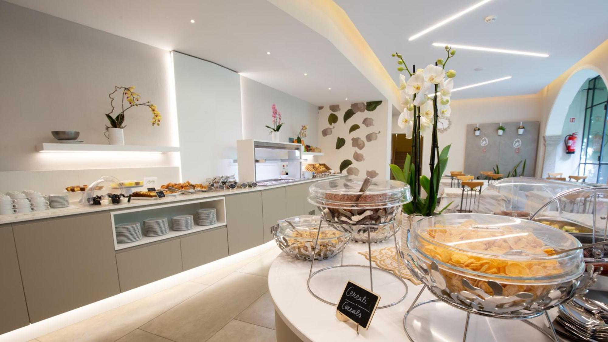 Dependance Pesce D'Oro Hotel Verbania Ngoại thất bức ảnh